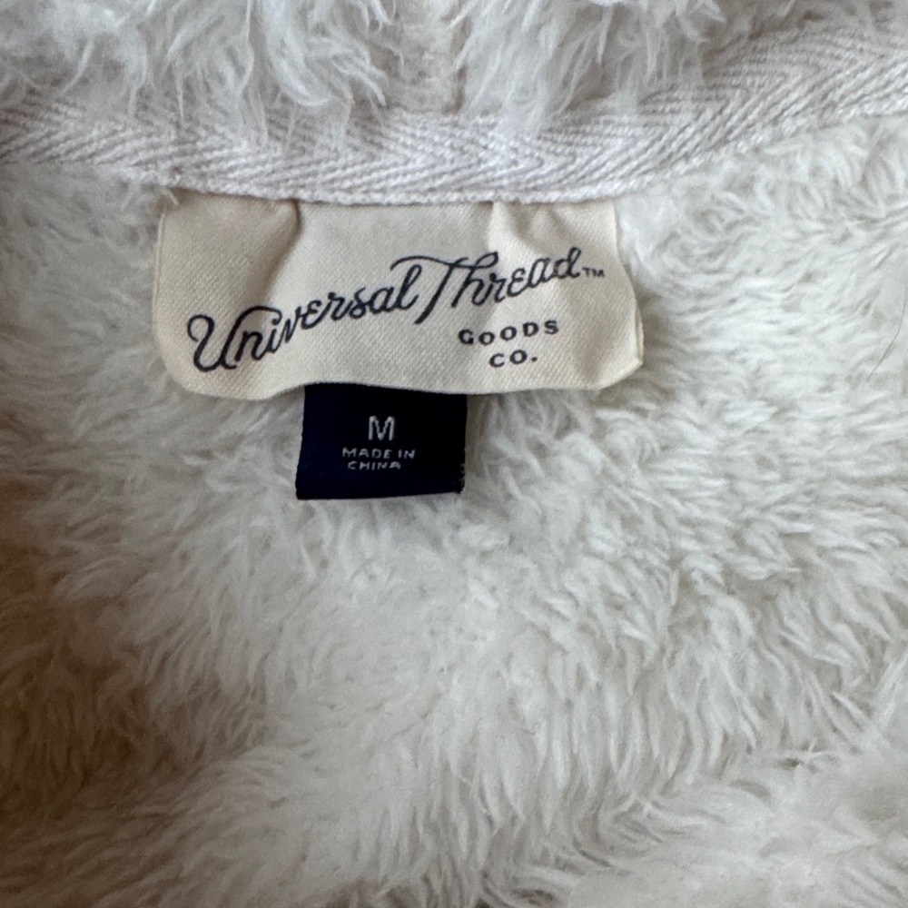 Cozy White Fleece Hoodie Sweater - Picture 6 of 7